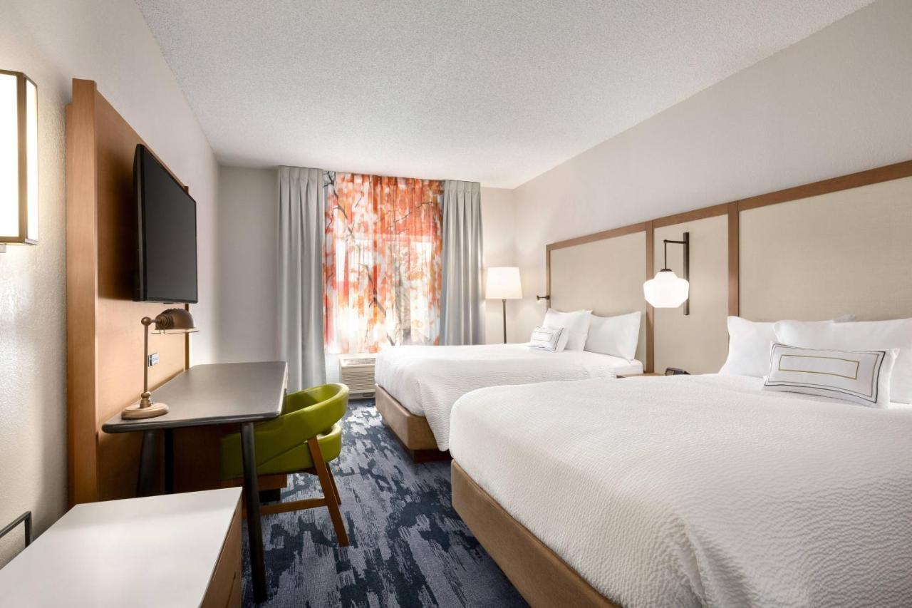 Fairfield Millcreek Mall 3*