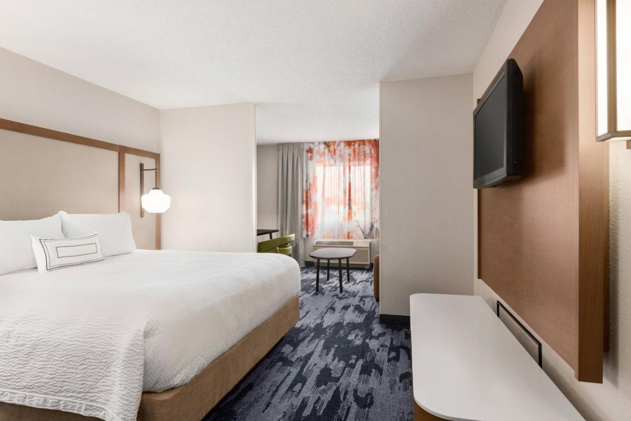 Hotel Fairfield Erie Millcreek Mall 3*