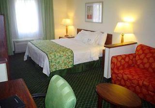 Fairfield Erie Millcreek Mall Hotel Kearsarge